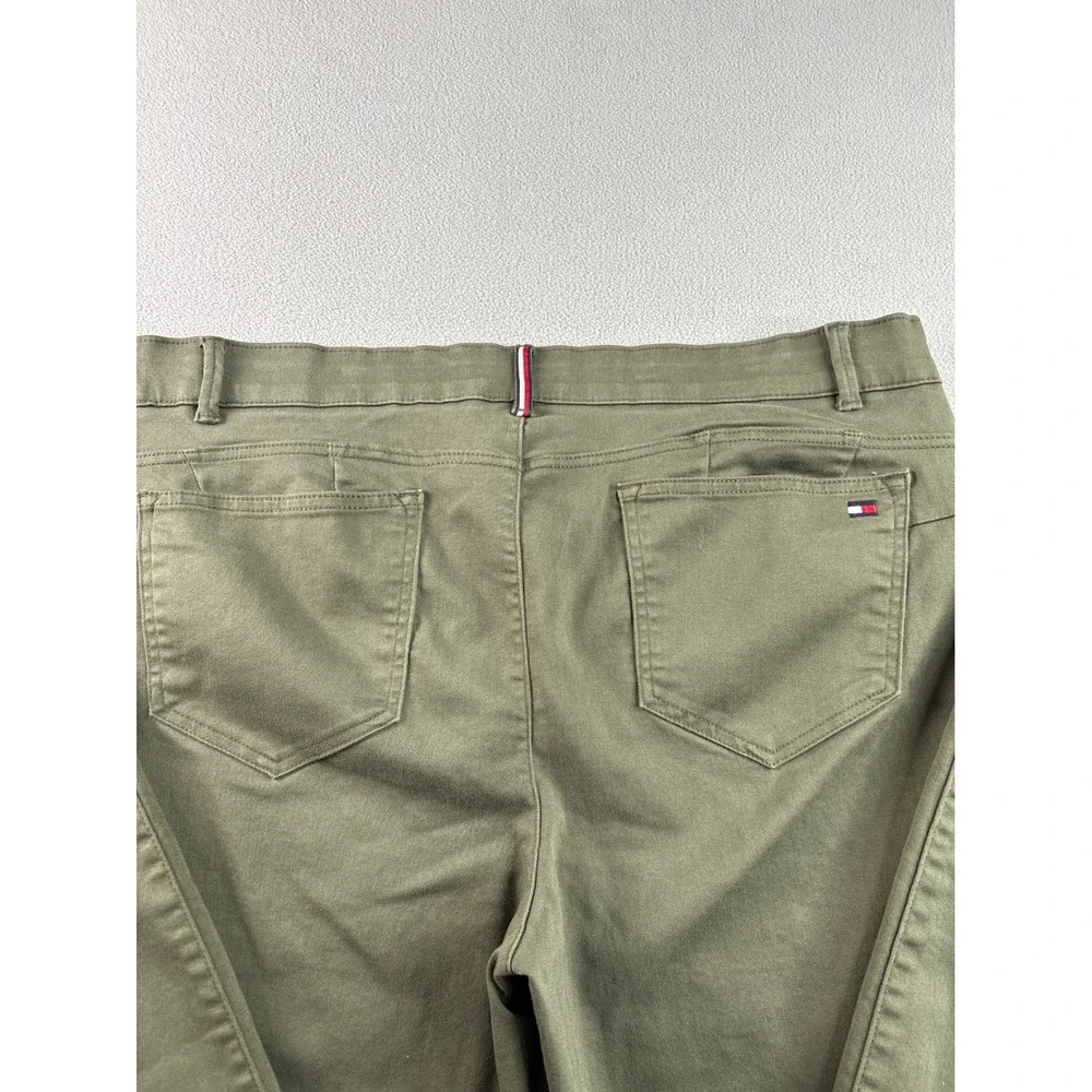 Tommy Hilfiger discover versatile